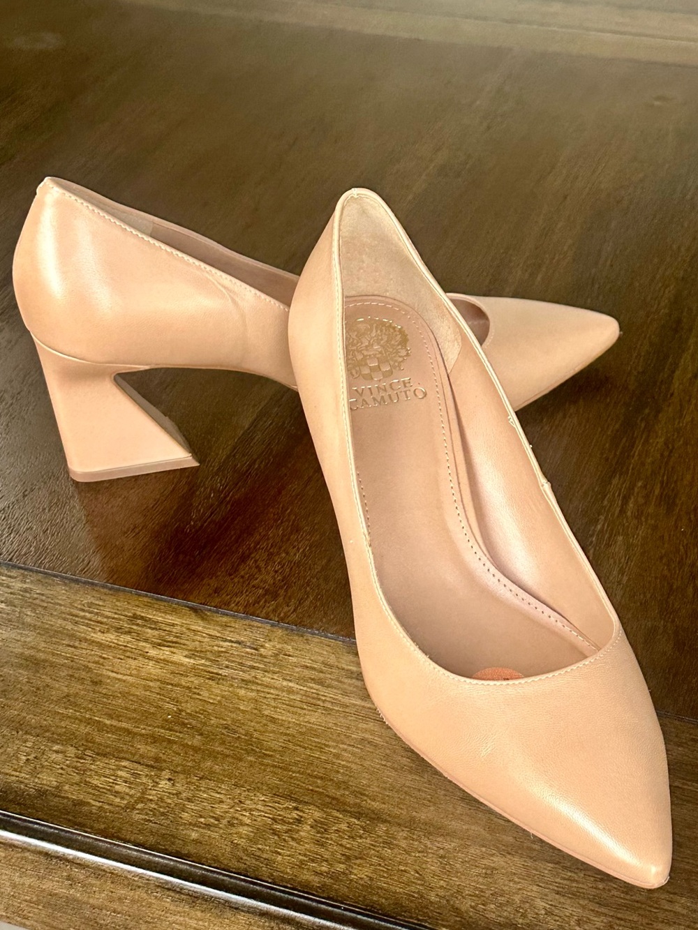 Vince Camuto Genuine Leather Nude Pumps – Size 11
